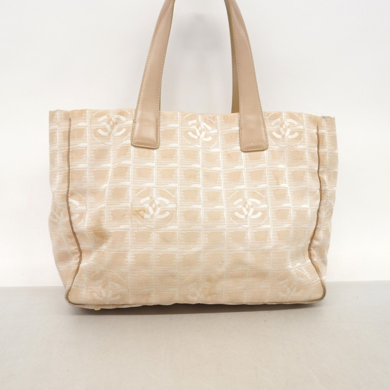 シャネル(Chanel) シャネル トートバッグ ニュートラベル ナイロン