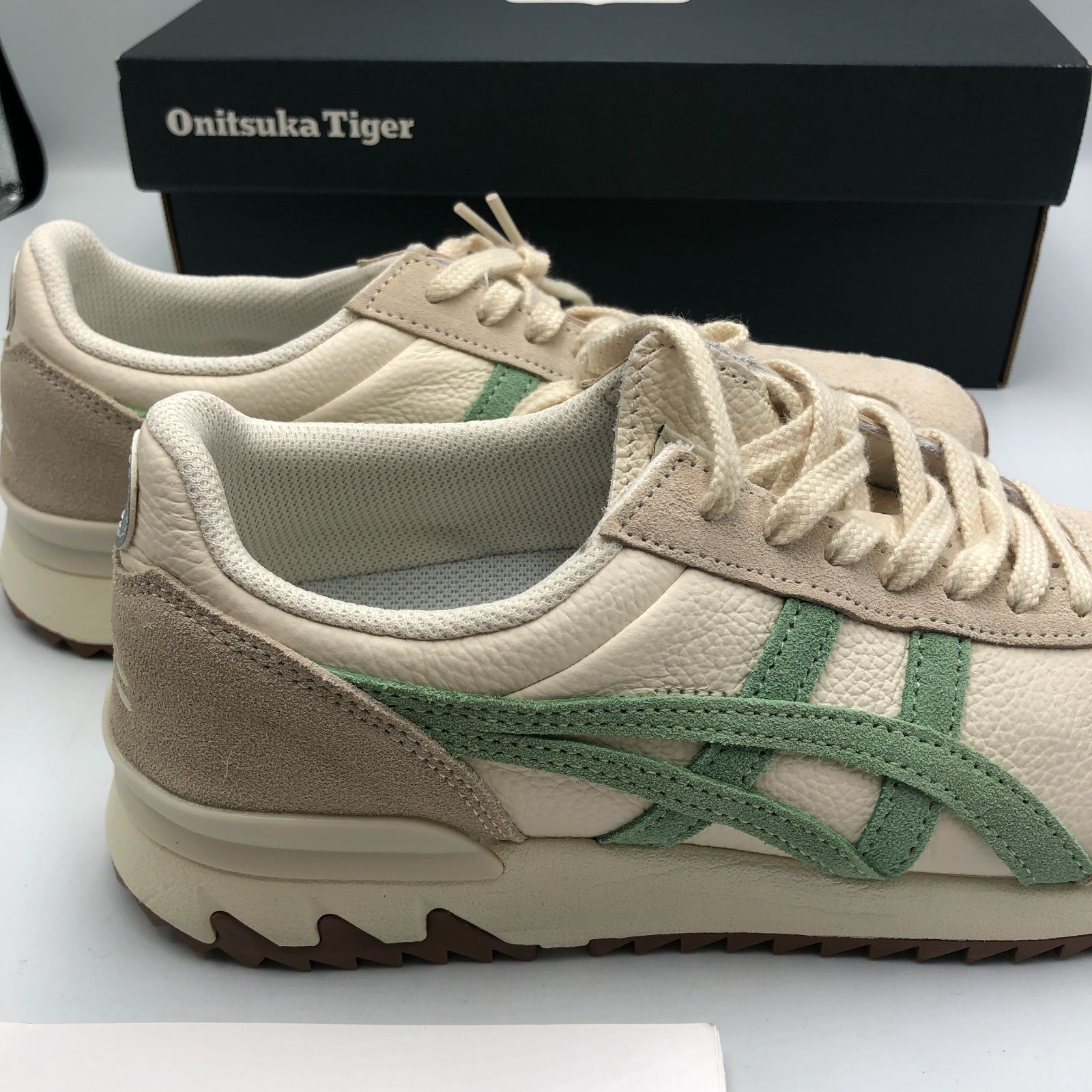 Onitsuka Tiger スニーカー クリーム×グリーン 24cm - メルカリ