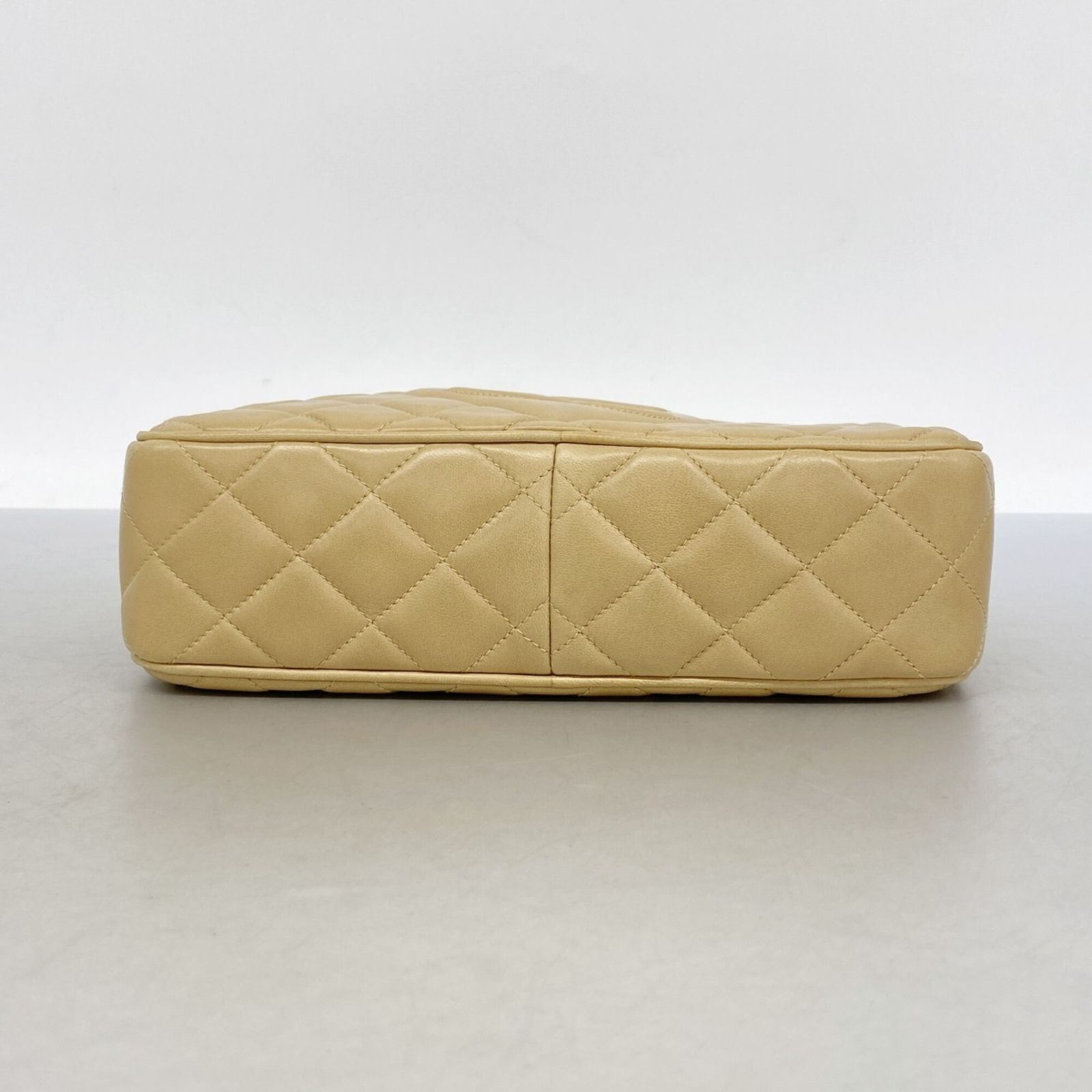 シャネル(Chanel) シャネル ショルダーバッグ マトラッセ 付きチェーン