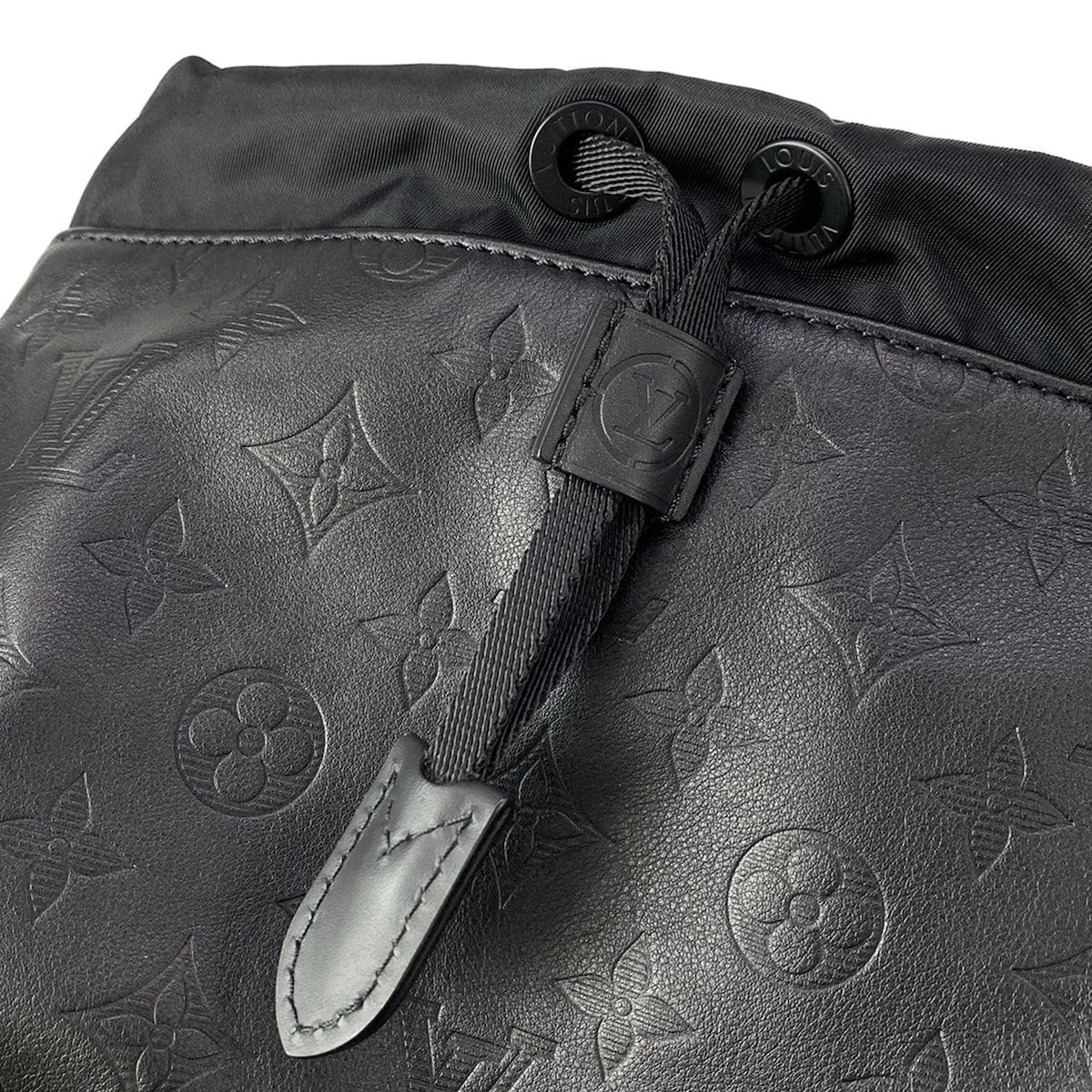 LOUIS VUITTON(ルイヴィトン) ショルダーバッグ モノグラム・シャドウ 