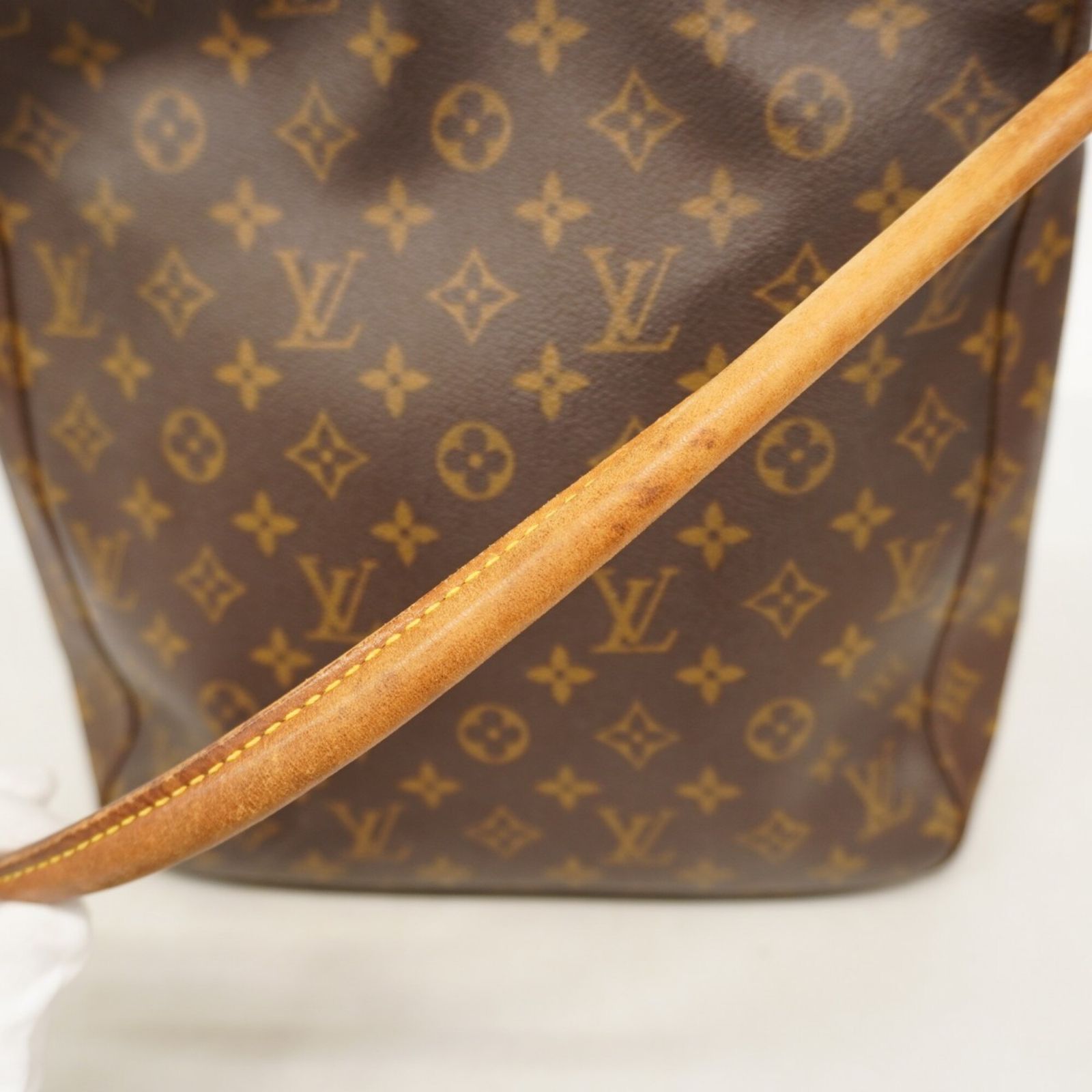 ルイ・ヴィトン(Louis Vuitton) ルイ・ヴィトン ショルダーバッグ