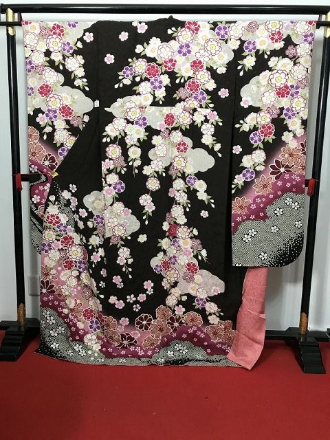 中古】Mサイズ 振袖 正絹 こげ茶地に桜模様 - メルカリ