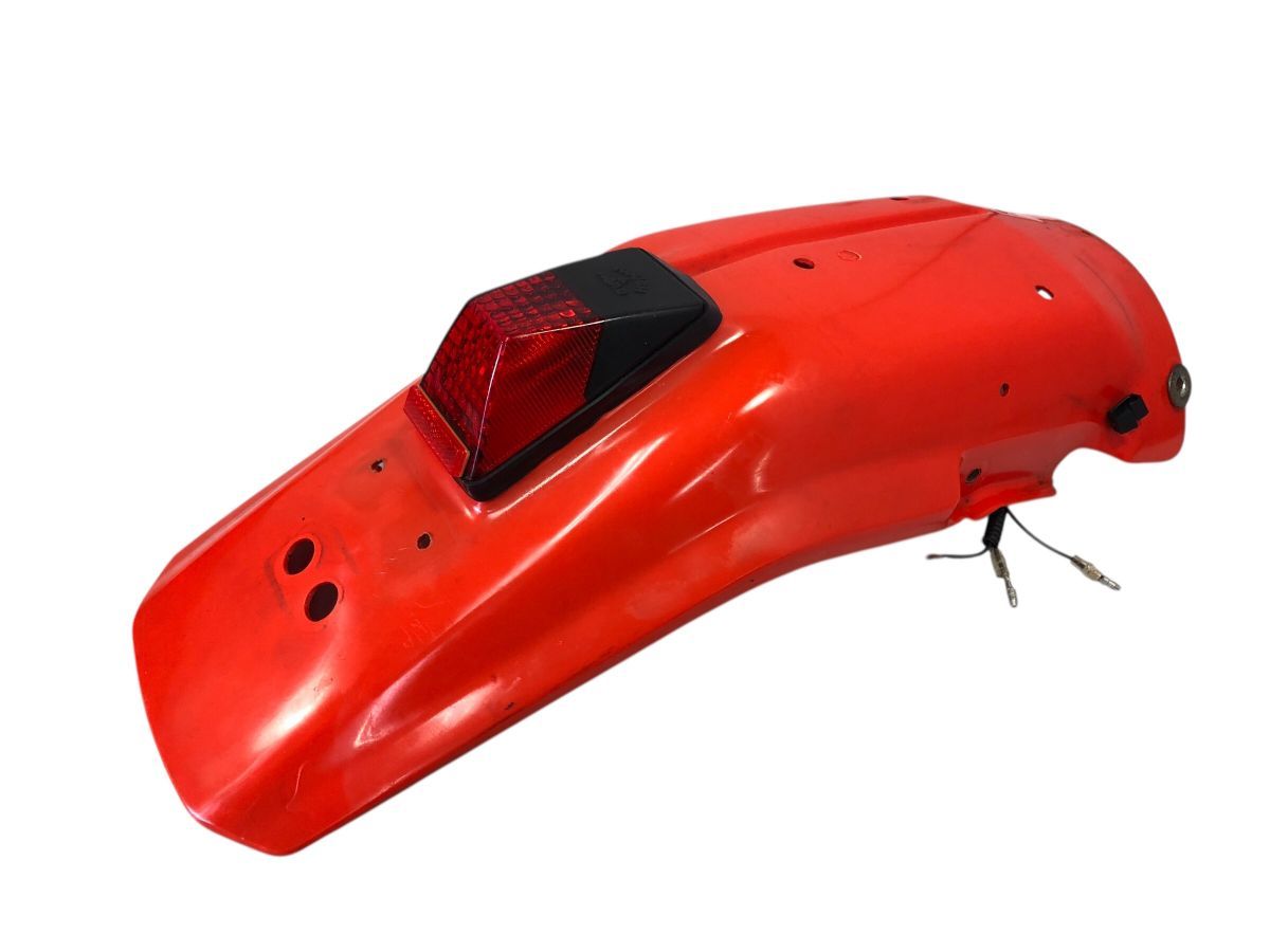 HONDA　XLR250R　MD22　テールカウル　リアフェンダー　ラフ＆ロード　テールランプ付　点灯OK（中古）FWDL-N3117