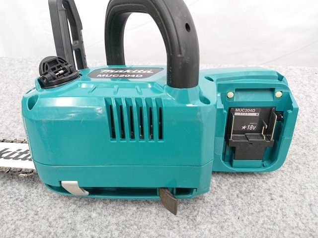 【未使用品】 マキタ 200mm充電式チェンソー MUC204DRGX バッテリ2個・充電器付き