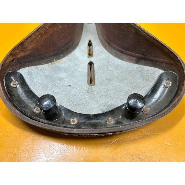 76218 中古 自転車 サドル ビンテージ 当時物 ナショナル 錆あり 