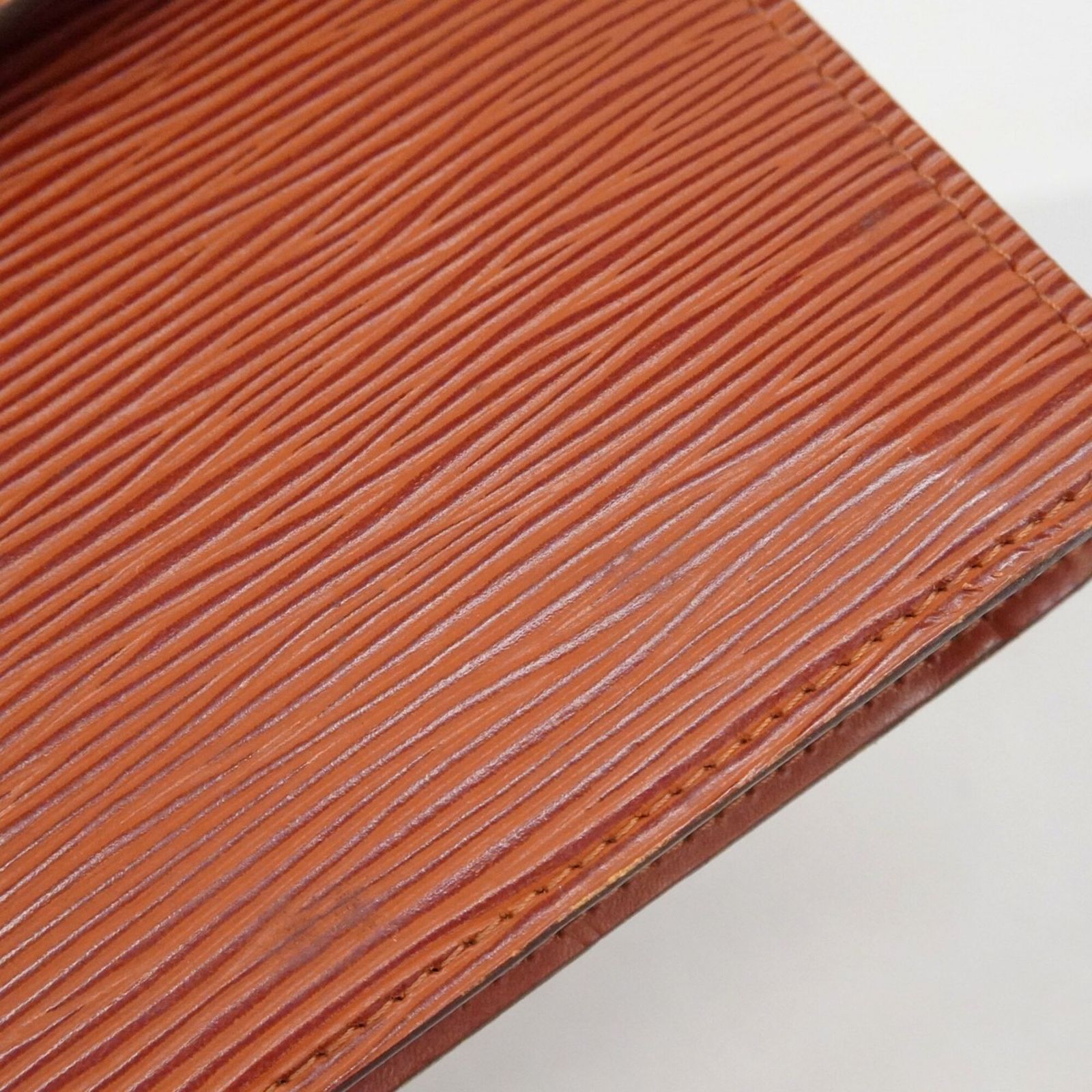 ルイ・ヴィトン(Louis Vuitton) ルイ・ヴィトン クラッチバッグ エピ
