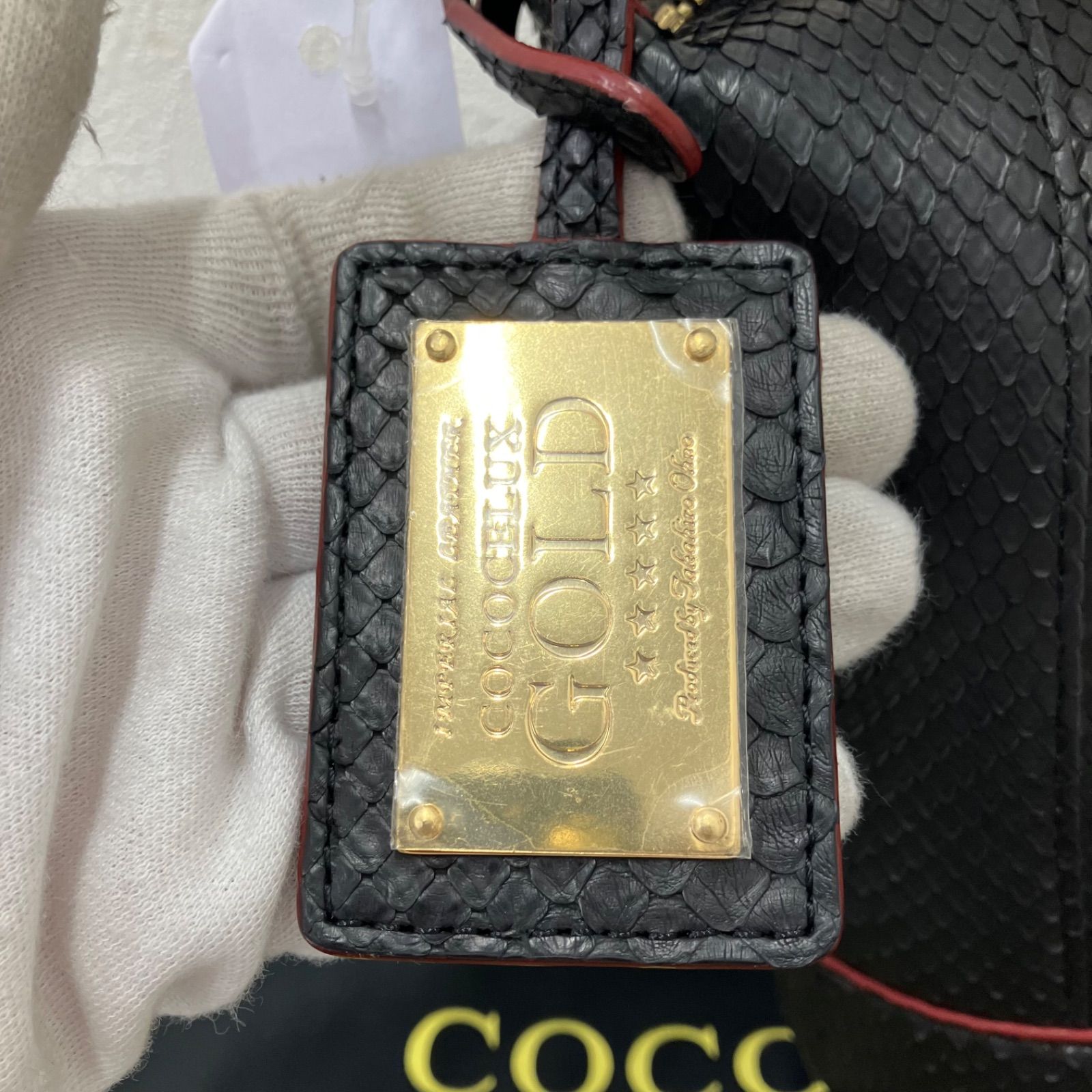 Y3791 美品 COCOCELUX GOLD ココセリュックス パイソン 2WAY 