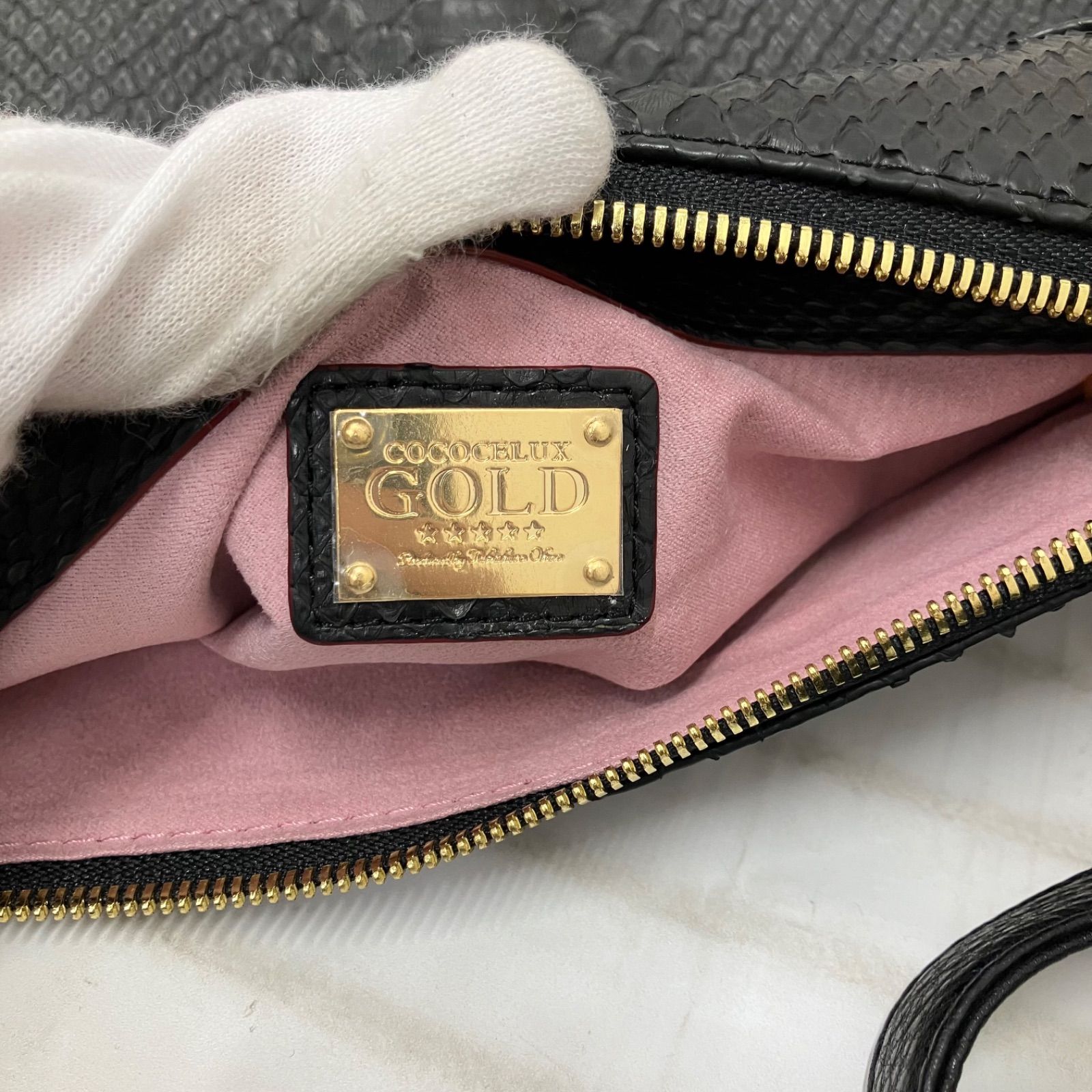 Y3791 美品 COCOCELUX GOLD ココセリュックス パイソン 2WAY 