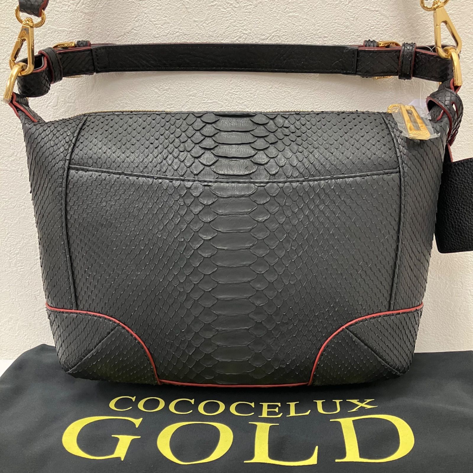 Y3791 美品 COCOCELUX GOLD ココセリュックス パイソン 2WAY 