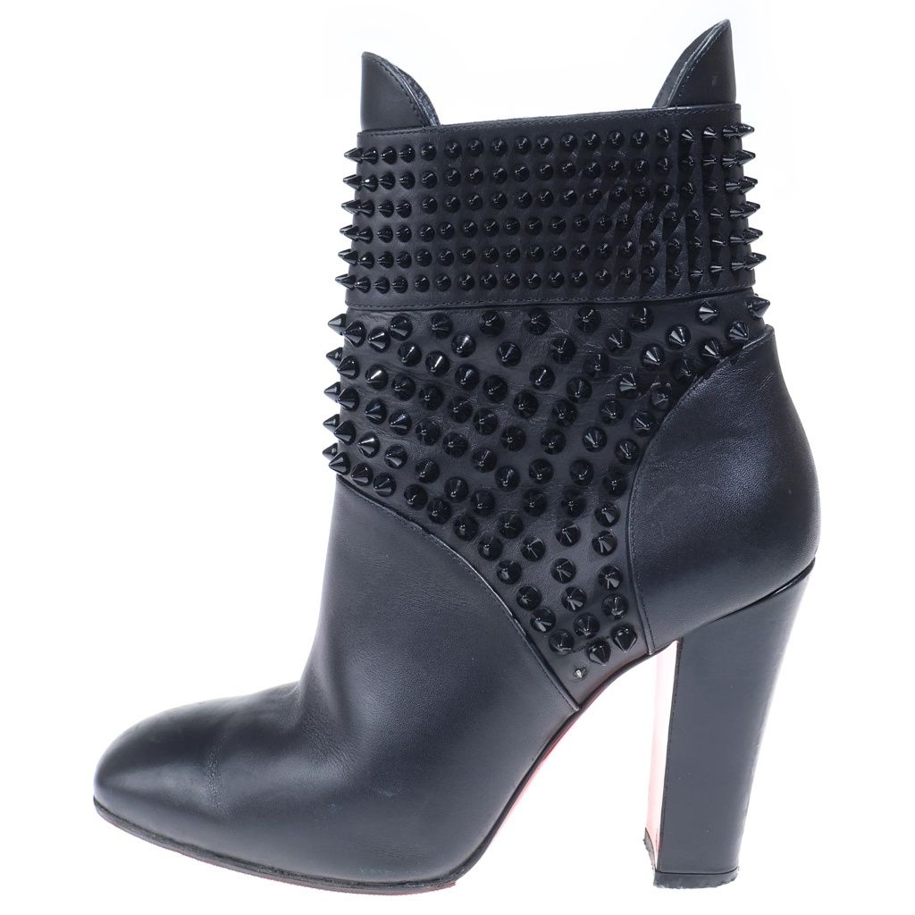 CHRISTIAN LOUBOUTIN (クリスチャンルブタン) スパイクスタッズ レザー サイドジップ ヒール ショートブーツ ブラック レディース