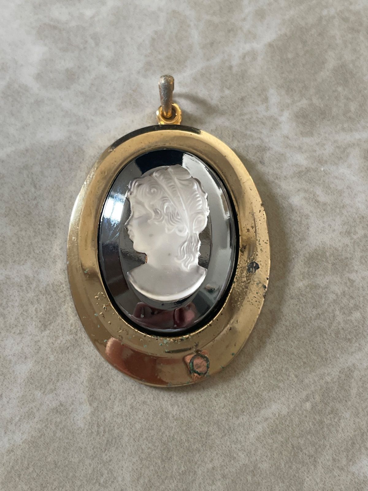 K18GF刻印 ネックレストップ　カメオ　横顔　ヴィンテージアクセサリー　大きめ