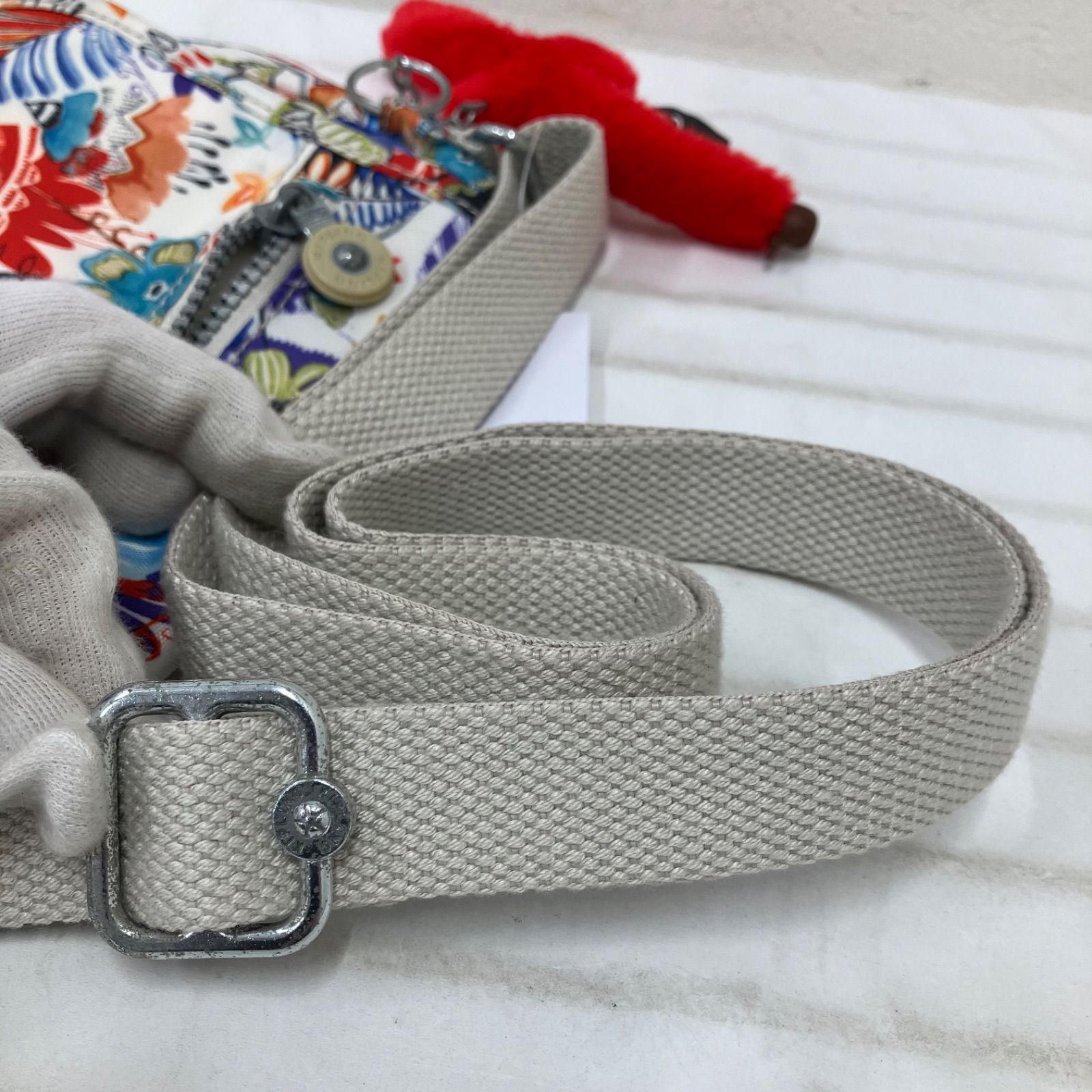 3649 KIPLING キプリング ショルダーバッグ 斜めがけ 紐調節可能 花柄 