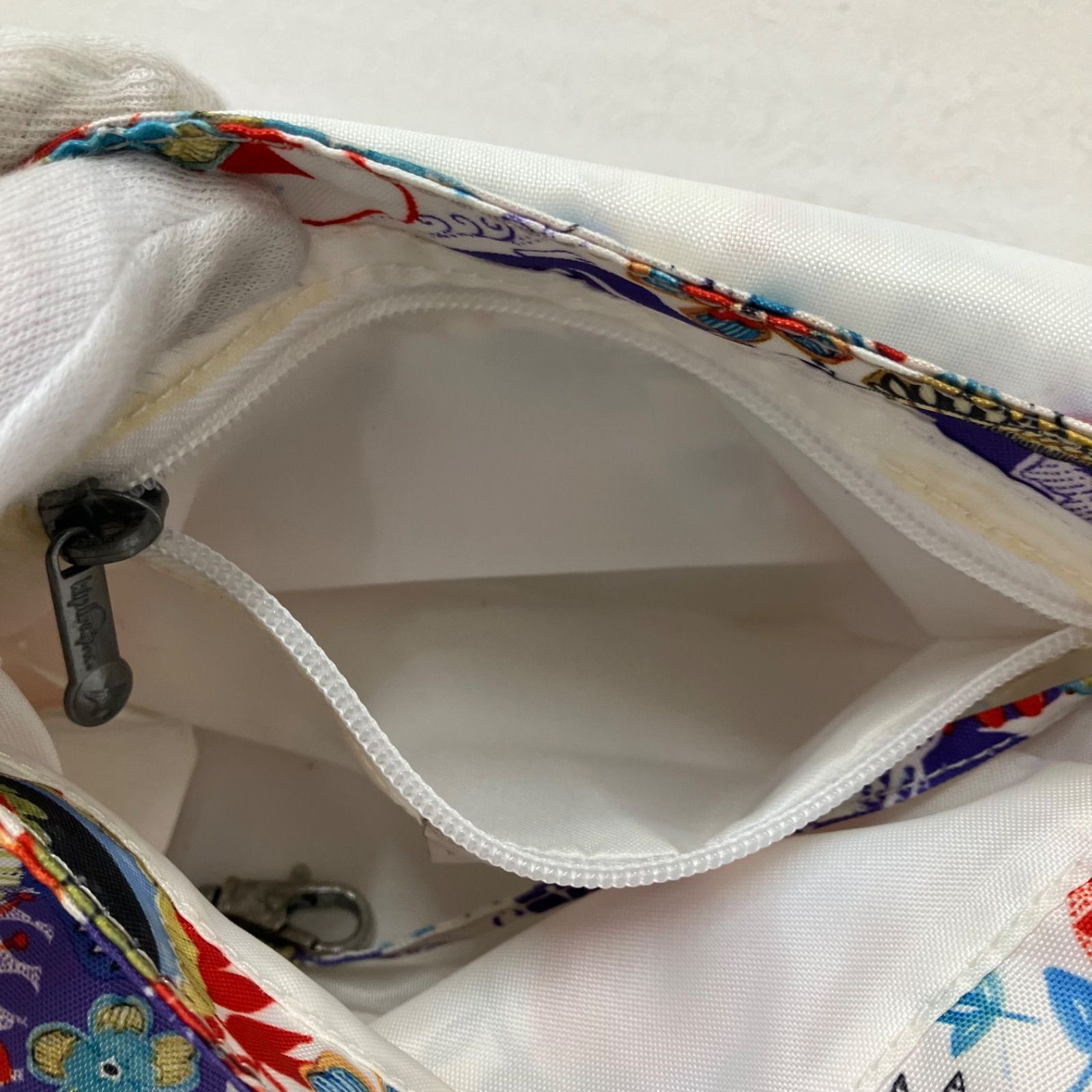 3649 KIPLING キプリング ショルダーバッグ 斜めがけ 紐調節可能 花柄 
