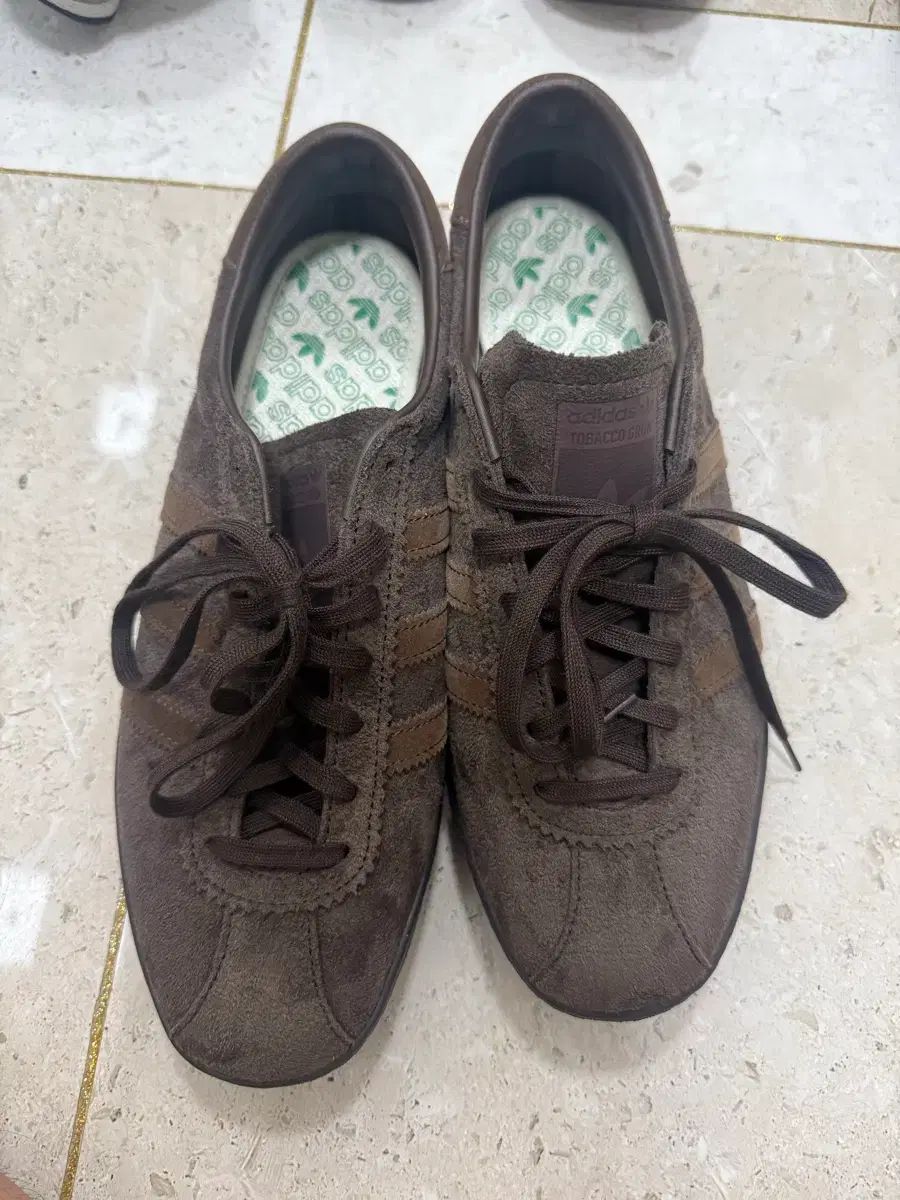 新品 アディダス トゥーバコ グルーエン DARK BROWN 270
