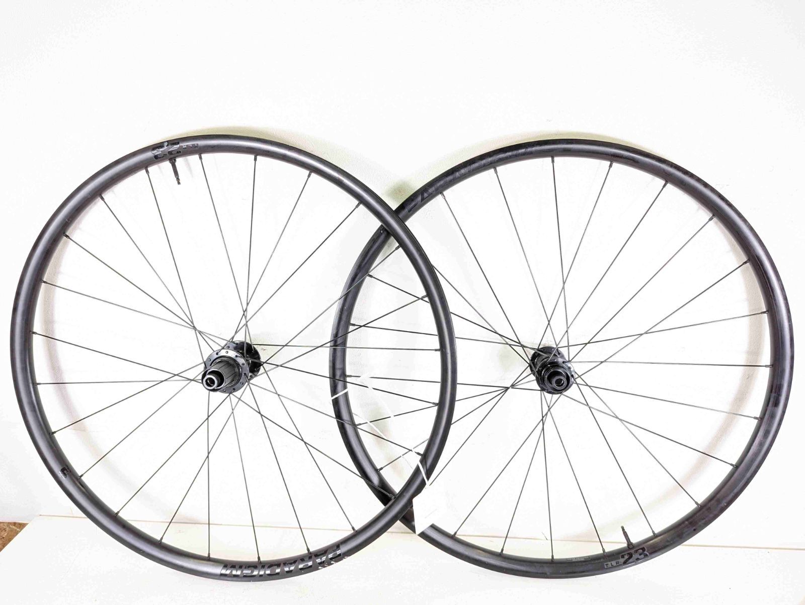 並品】Bontrager ボントレガー PARADIGM TLR23 チューブレス 700c 