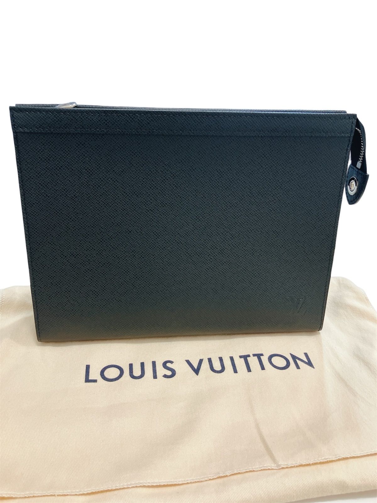 か〇LOUIS　VUITTON　タイガ　黒　ポシェット　ヴォワヤージュ　　クラッチバッグ