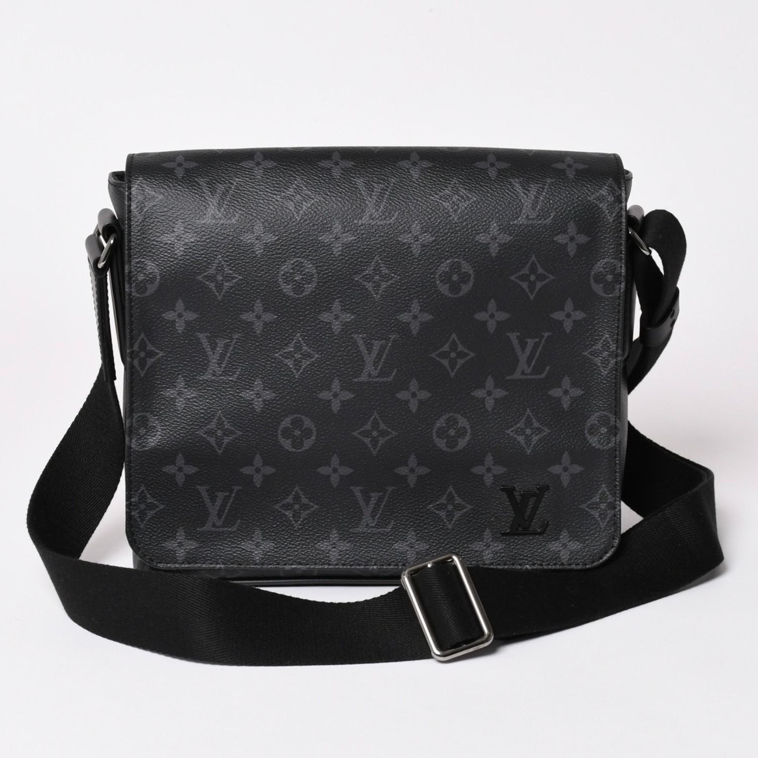 極美品 LOUIS VUITTON ルイヴィトン ディストリクトPM ショルダーバッグ M46255 モノグラムエクリプスキャンバス 中古 4a002878