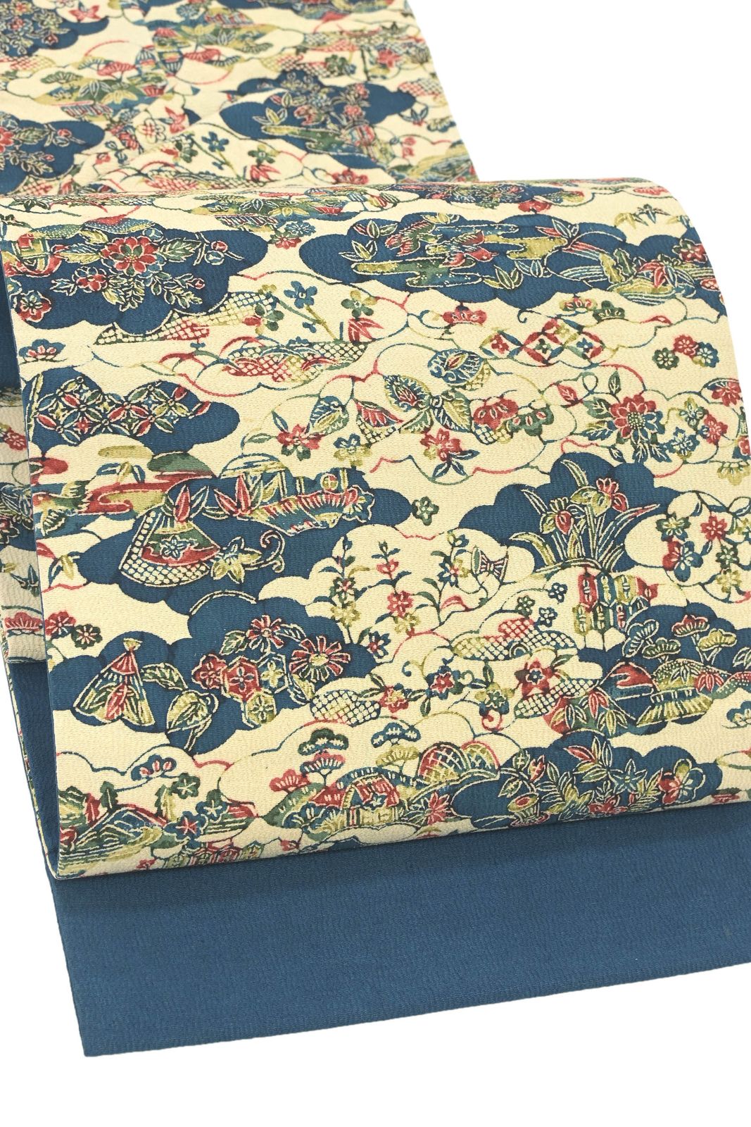 正絹型染九寸名古屋帯 三越縮緬地 ≪御仕立て上がり・中古品≫ 「雲取彩花茶屋辻図」 民芸的なデザイン