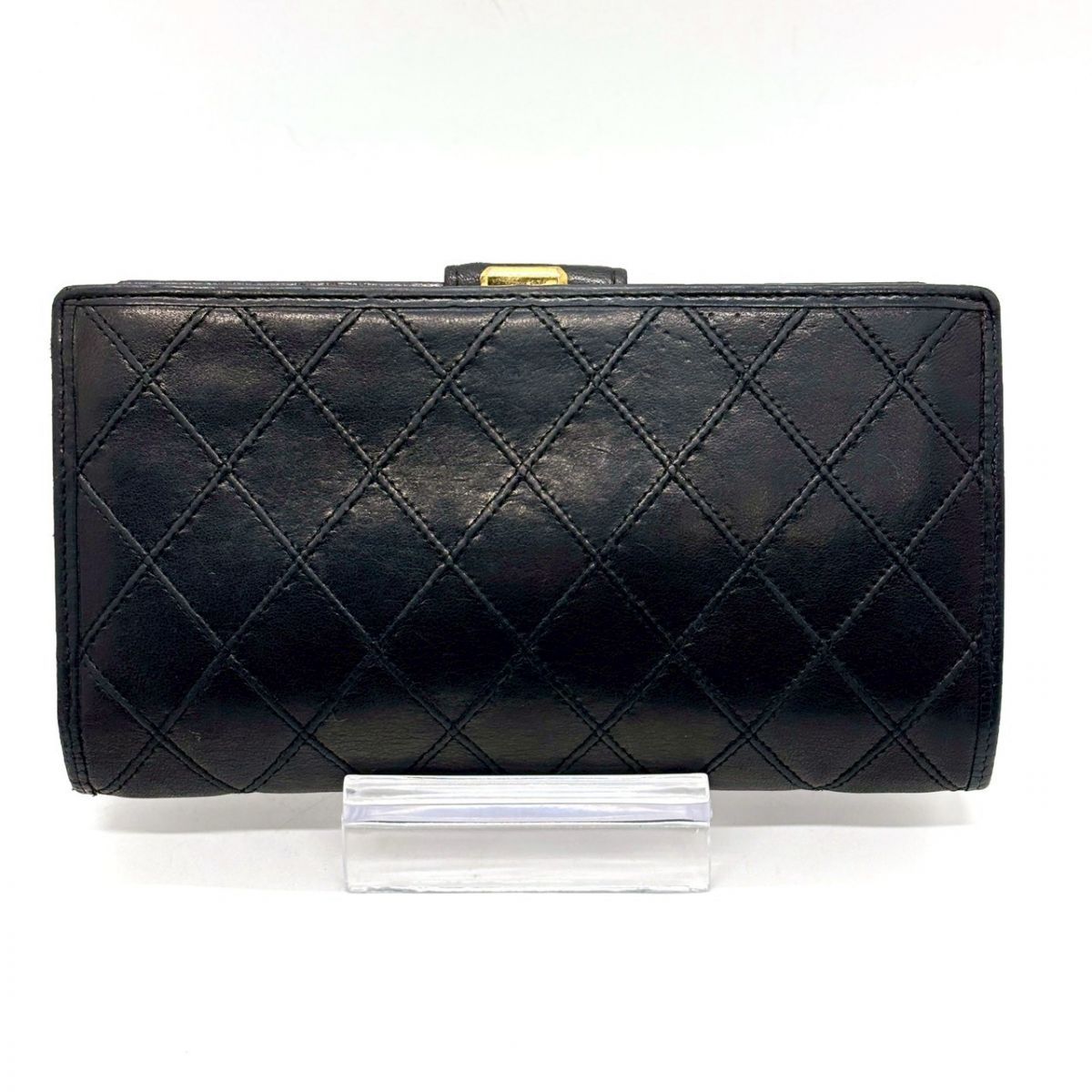 静寂に滲む気品】 CHANEL 長財布 マトラッセ ココマーク ビコローレ