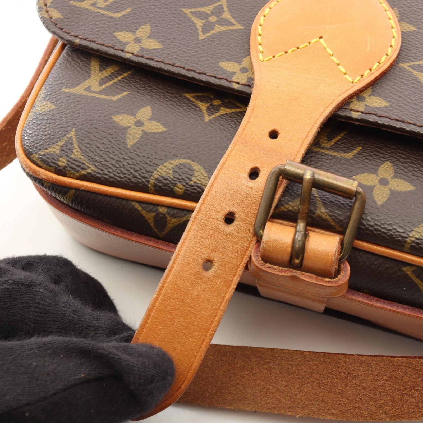 LOUIS VUITTON ルイ・ヴィトン カルトシエールMM モノグラム 