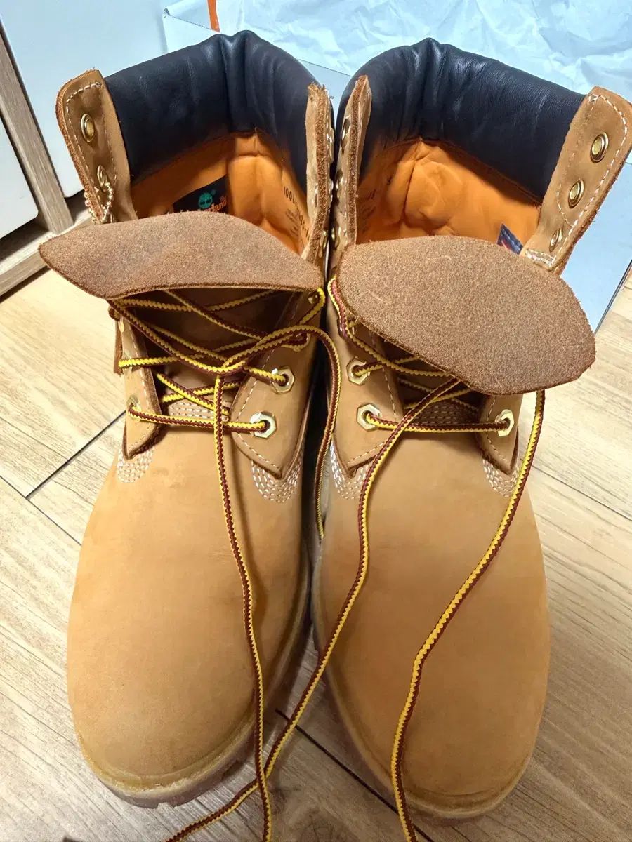 Timberland 6インチ 255