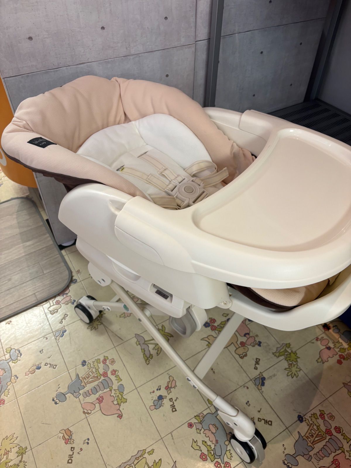 コンビ ネムリラ おやすみ＆チェア スタンダード ホワイトベージュ