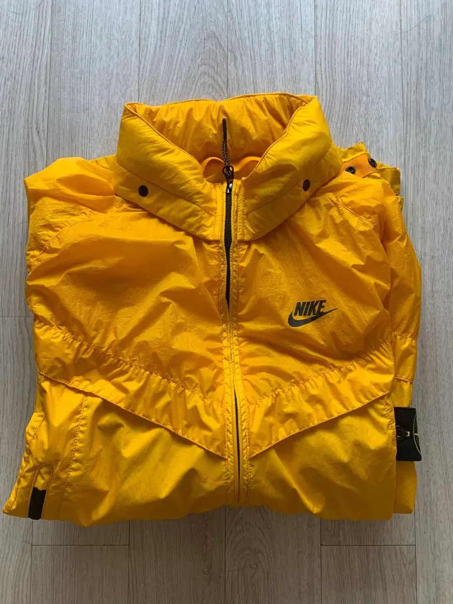 NIKE x ストーンアイランド ウィンドランナー イェロー L
