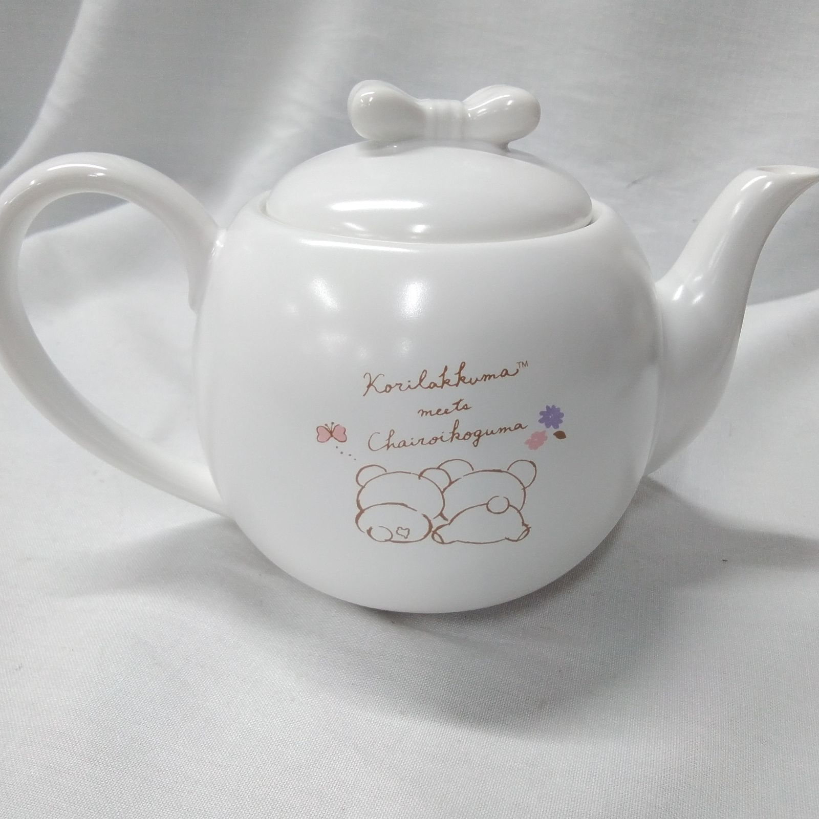 リラックマの食器セット ティーポット、マグカップ、プレート2枚