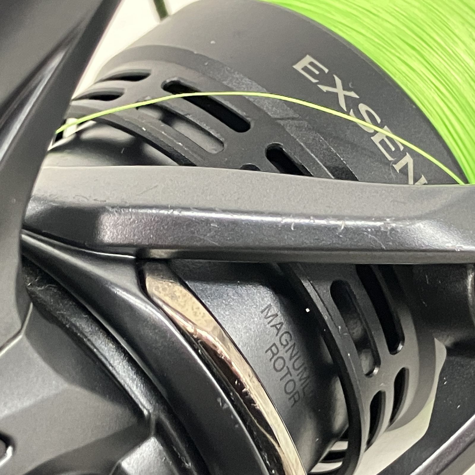 SHIMANO 3000MHG EXSENCE C14+ スピニングリール 釣具 中古 K11296185