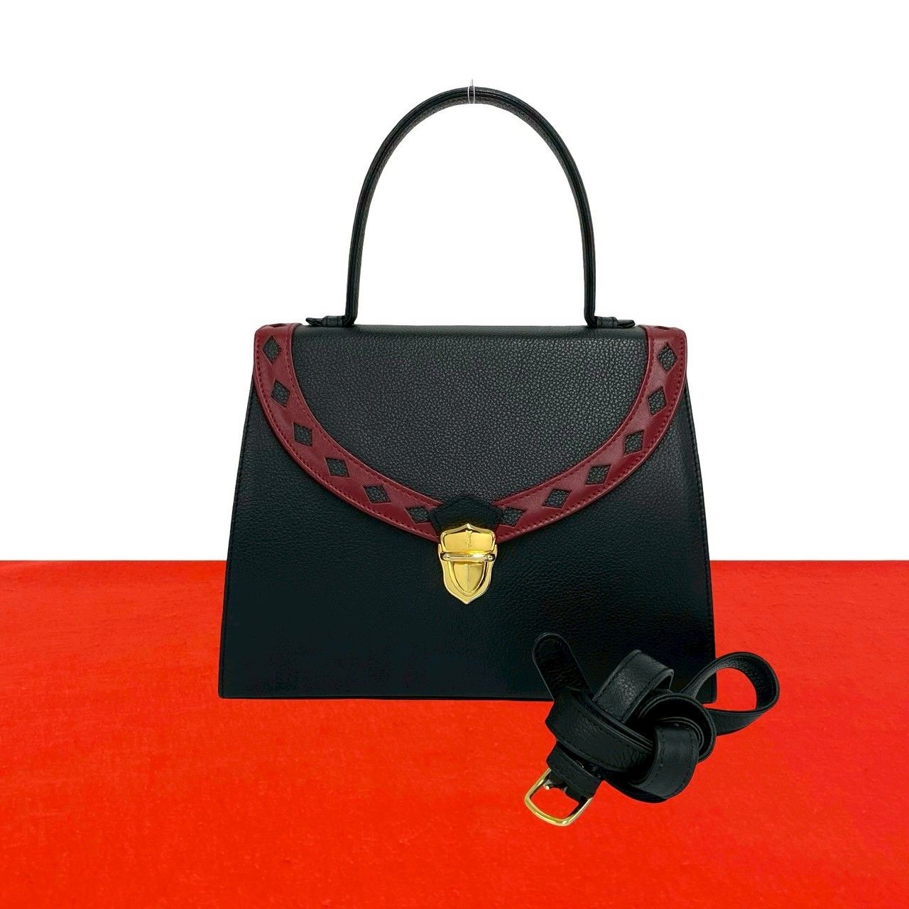 極 美品 袋付き YVES SAINT LAURENT イヴ・サンローラン カットアウト
