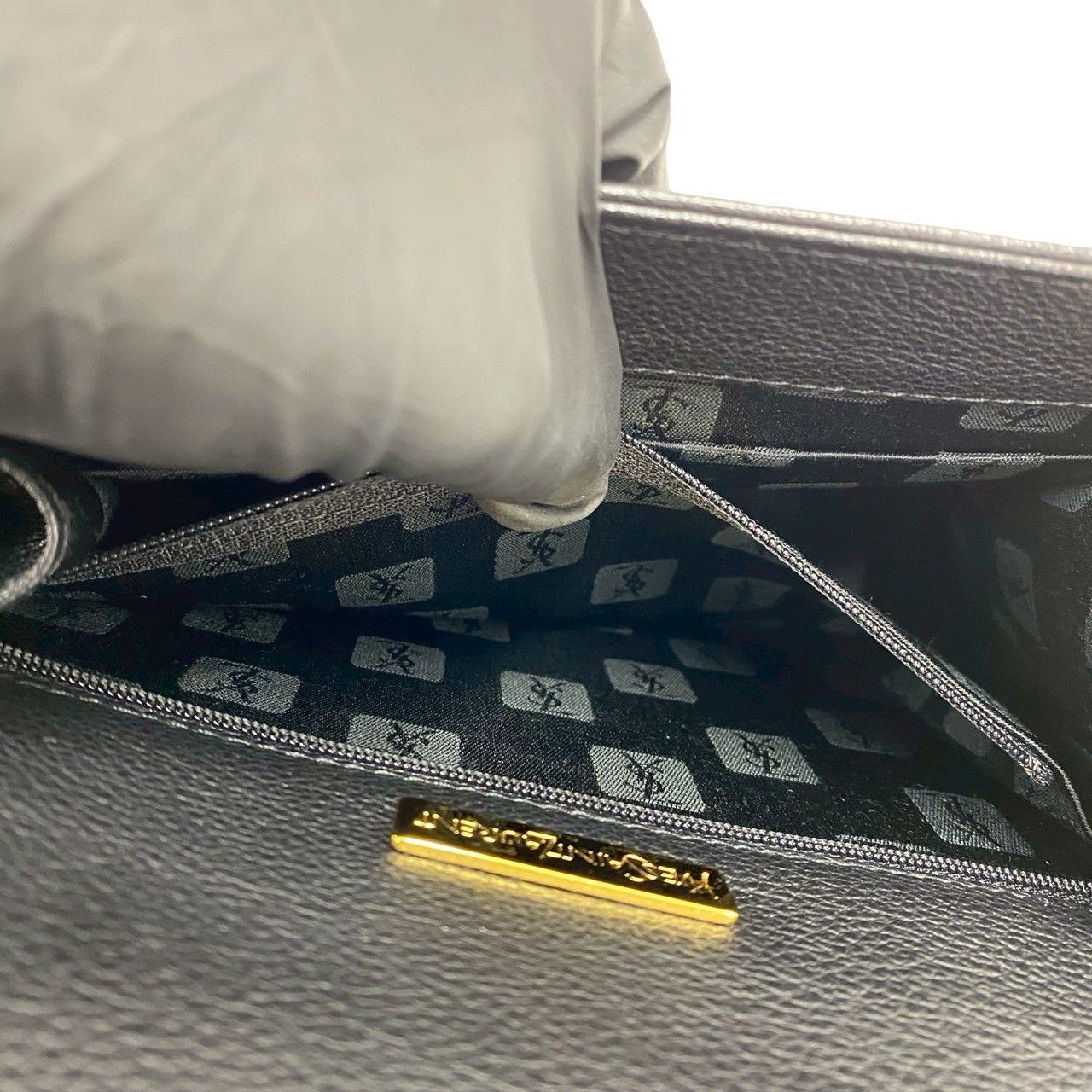 極 美品 袋付き YVES SAINT LAURENT イヴ・サンローラン カットアウト 