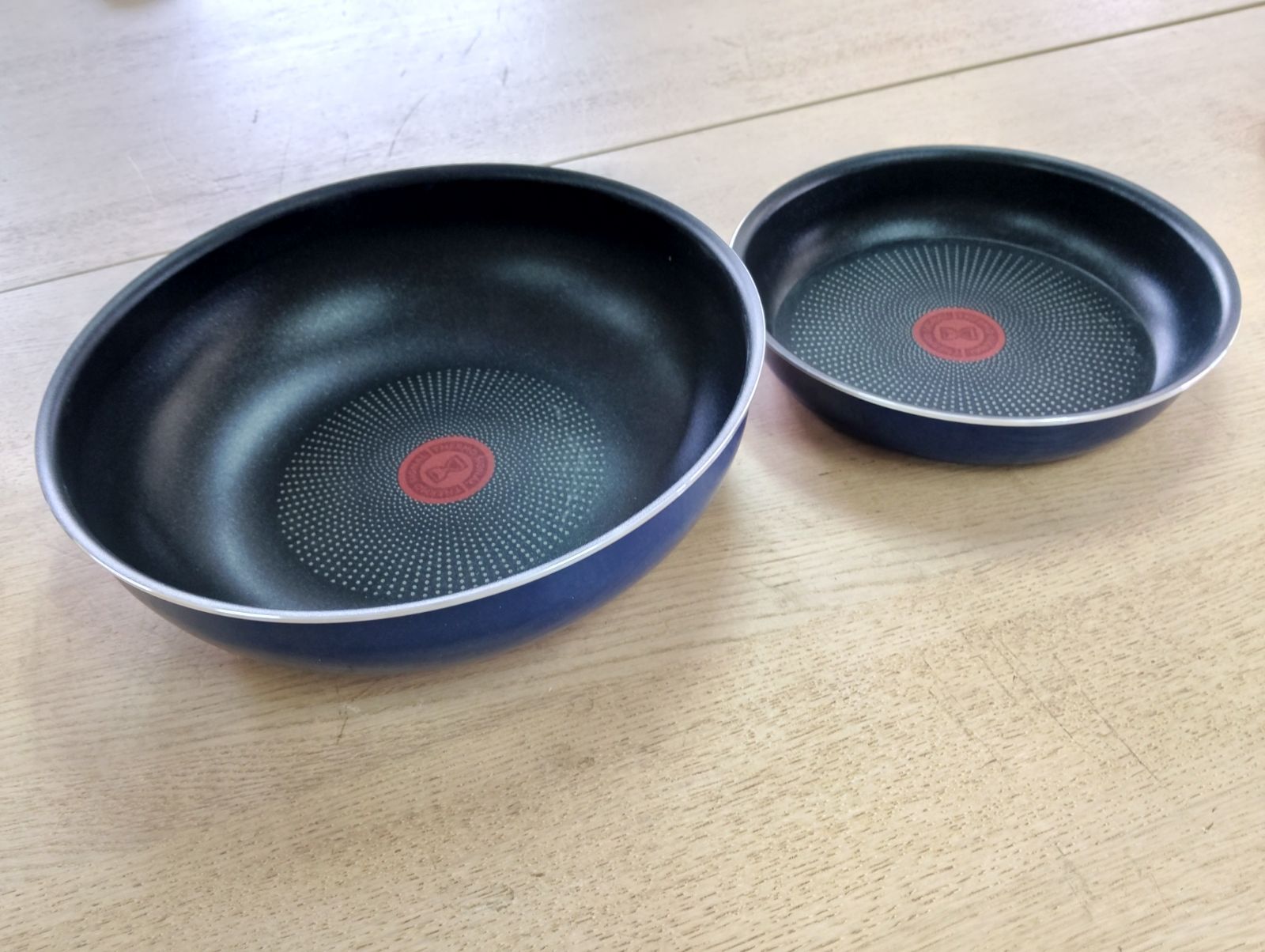 【未使用・中古・訳あり】10点セット　T-fal（ティファール）　インジニオ・ネオ　ロイヤルブルー・インテンス セット10 　鍋　フライパン　オーブン皿 ソースパン 調理　キッチン　L43791　キズや汚れに強い　ガス火専用　管理番号TN8133
