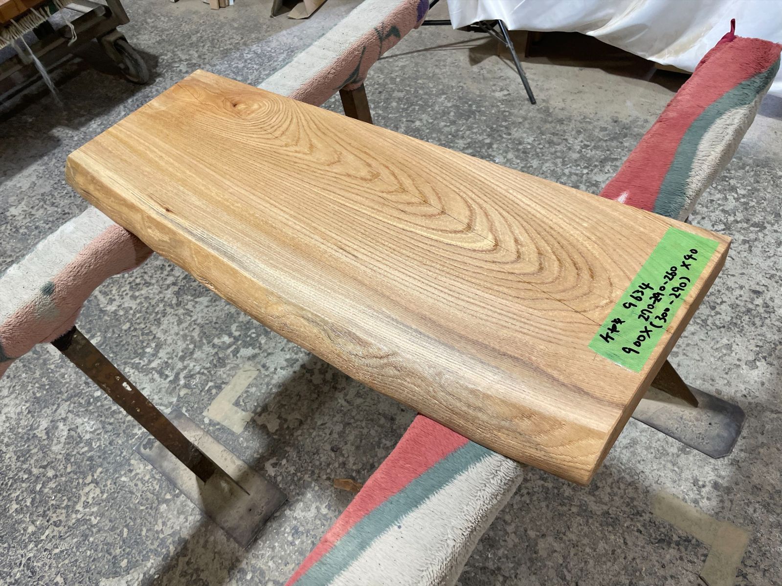 ケヤキ9634　欅　一枚板無垢 乾燥材　900x270-290-260x40mm ローテーブル　センターテーブル　ダイニングテーブル　カウンター
