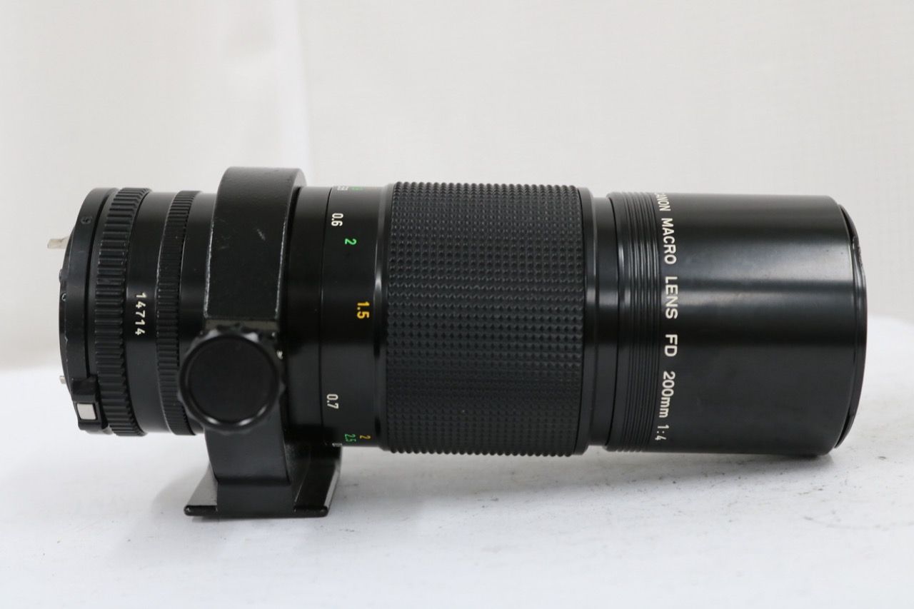 【返品保証】 キャノン Canon NEW FD 200mm F4 レンズ e13051 【返品保証】 キャノン Canon NEW FD 200mm F4 レンズ e13051