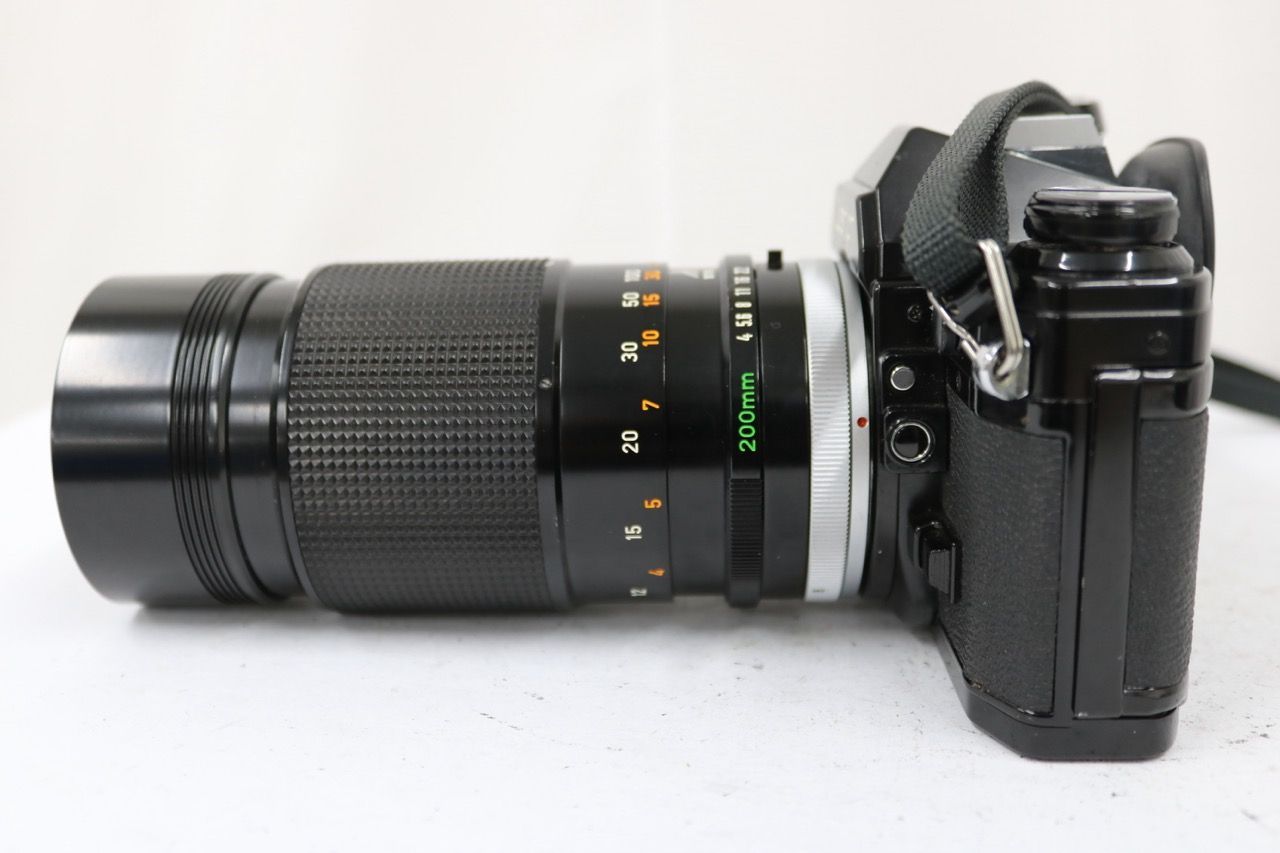 【返品保証】 キャノン Canon AE-1 ブラック FD 200mm F4 SSC ボディレンズセット e13075