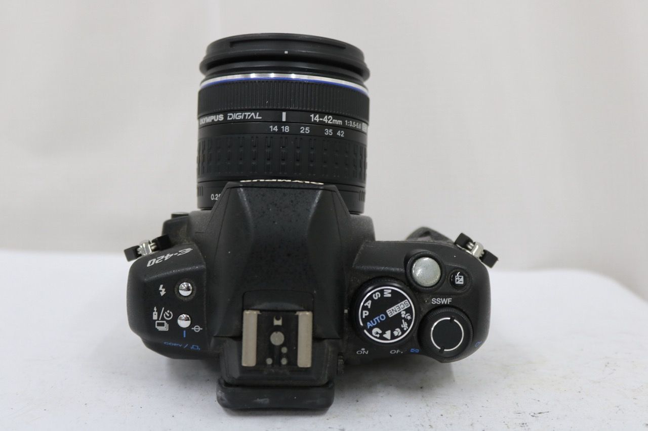 【返品保証】 【シャッター140回】オリンパス Olympus E-420 ZUIKO DIGITAL 14-42mm F3.5-5.6 デジタル一眼 e13107 【返品保証】 【シャッター140回】オリンパス Olympus E-420 ZUIKO DIGITAL 14-42mm F3.5-5.6 デジタル一眼 e13107