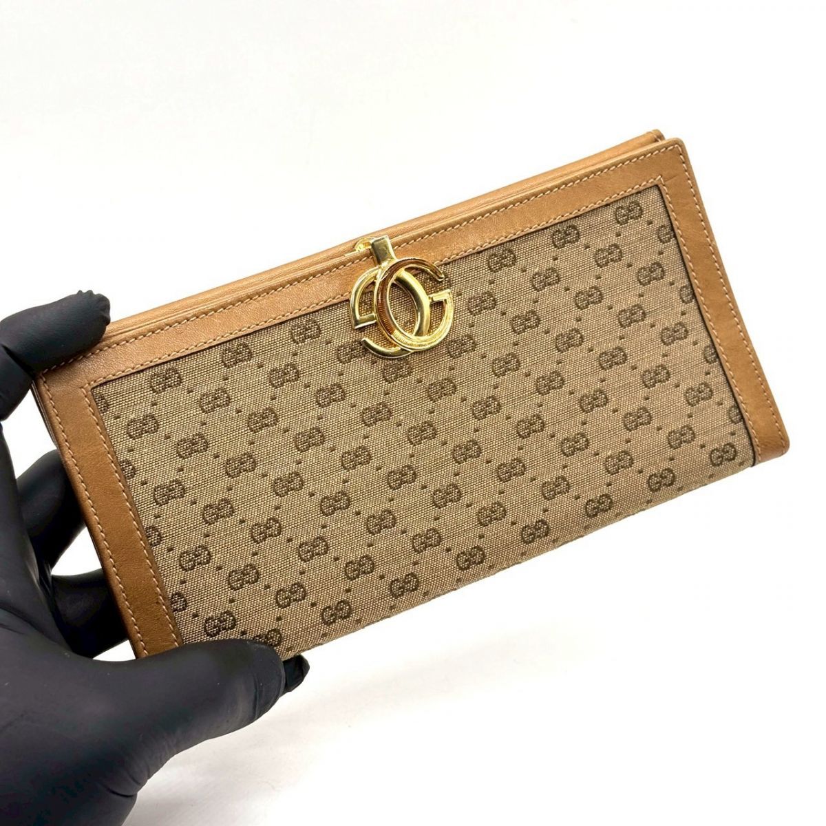 余裕は静かに滲む】 GUCCI 長財布 マイクロGG インターロッキング