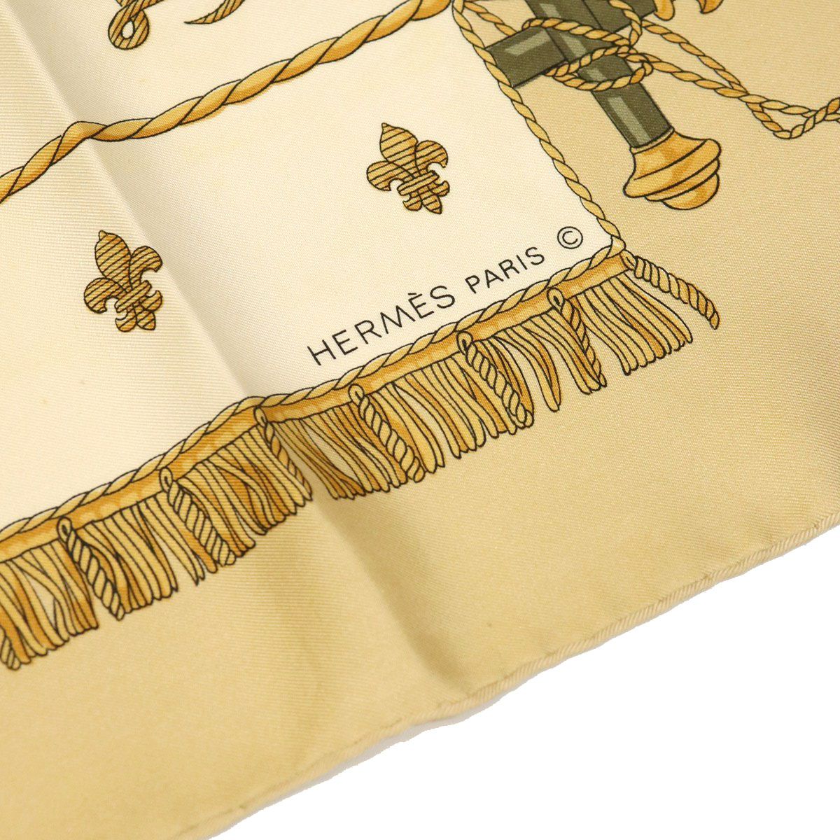 HERMES エルメス カレ90 スカーフ VUE DU CAROSSE DE クイーンの戴冠式 シルク ベージュ レディース HERMES エルメス カレ90 スカーフ VUE DU CAROSSE DE クイーンの戴冠式 シルク ベージュ レディース