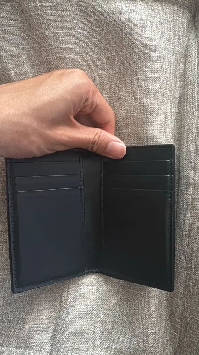 BOTTEGA VENETA ボッテガ・ヴェネタ フラップ カード ケース ブラック