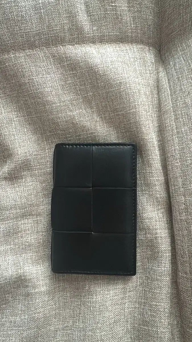 BOTTEGA VENETA ボッテガ・ヴェネタ フラップ カード ケース ブラック