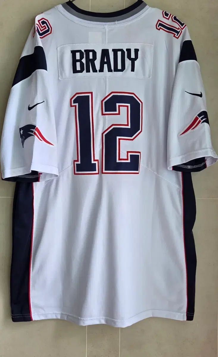 (XXL) NIKE NFL オンフィールド ニューイングランド・ペイトリオッツ トム・ブレイディ #12