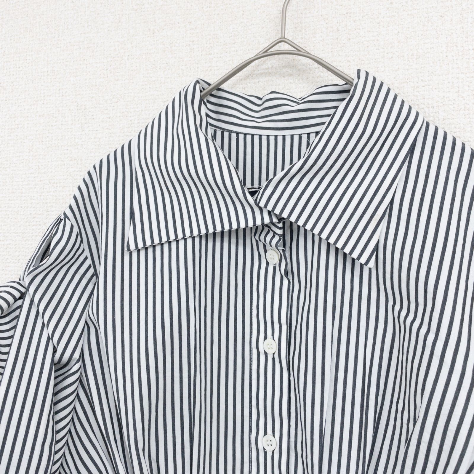 Vivienne Westwood ANGLOMANIA ヴィヴィアンウエストウッド アングロマニア シャツ ブラウス リボン ストライプ柄 コットン ポリウレタン ホワイト ブラック イタリア製 レディース 42 a01267