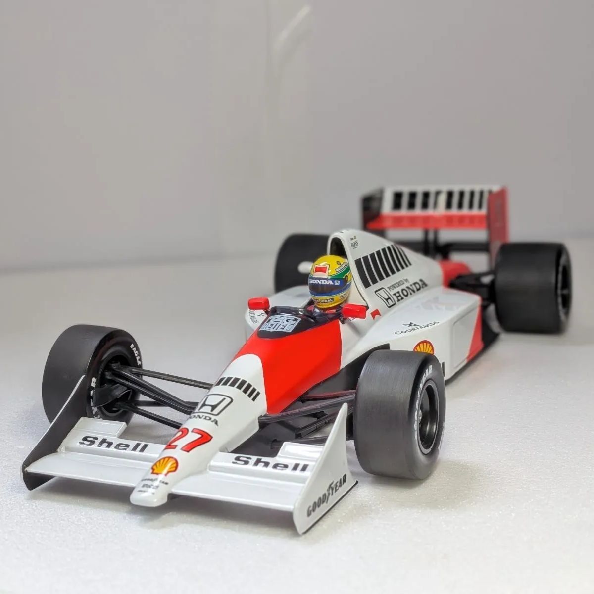 1/18 ミニチャンプス マクラーレン ホンダ MP4/5B アイルトン・セナ