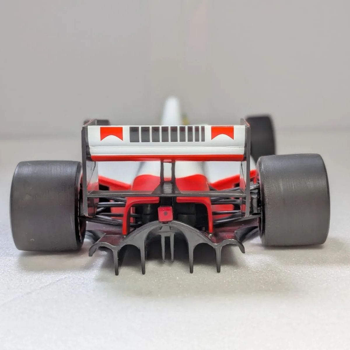 1/18 ミニチャンプス マクラーレン ホンダ MP4/5B アイルトン・セナ