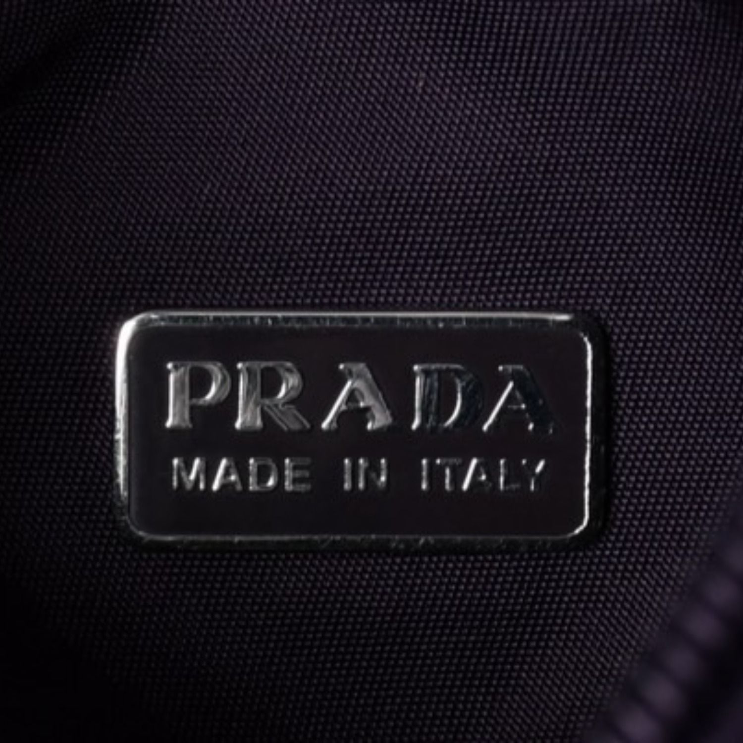 美品】PRADA プラダ ショルダーバッグ MV515 三角プレート 美品】PRADA