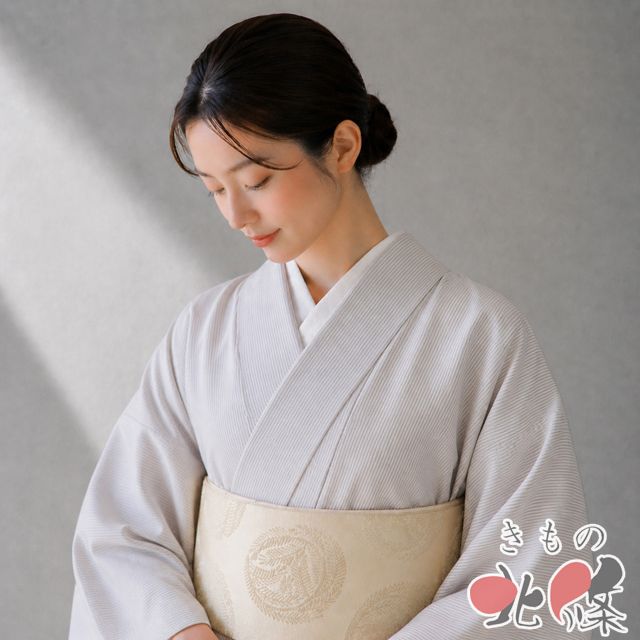 小紋 着物 中古 正絹 袷 カジュアル 縦縞模様 ストライプ 薄香色 黒色 身丈162cm 裄64.5cm M きもの北條 A1367-5