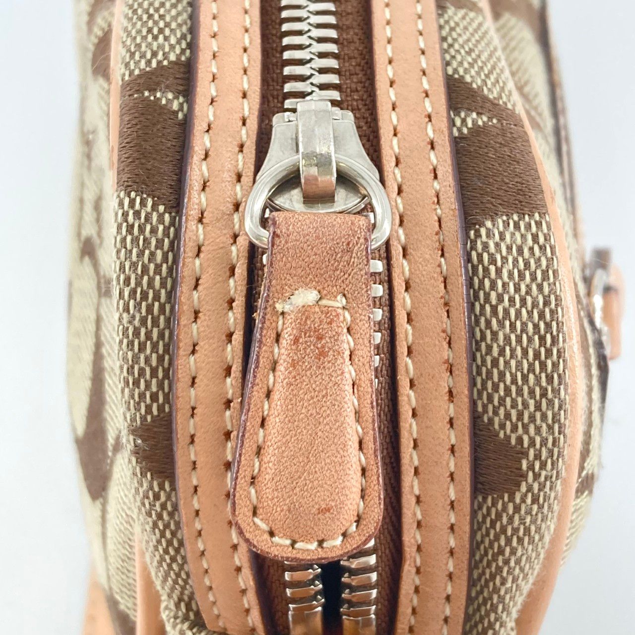 COACH ショルダーバッグ ベージュ/ホワイト COACH（コーチ） 6616 ショルダーバッグ ベージュ - メルカリ