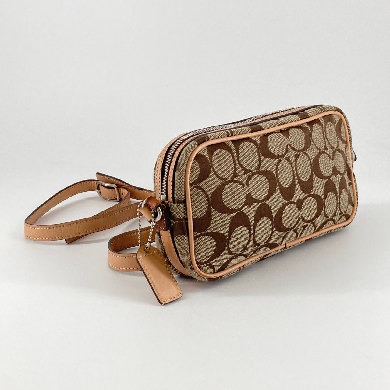 COACH（コーチ） 6616 ショルダーバッグ ベージュ - メルカリ
