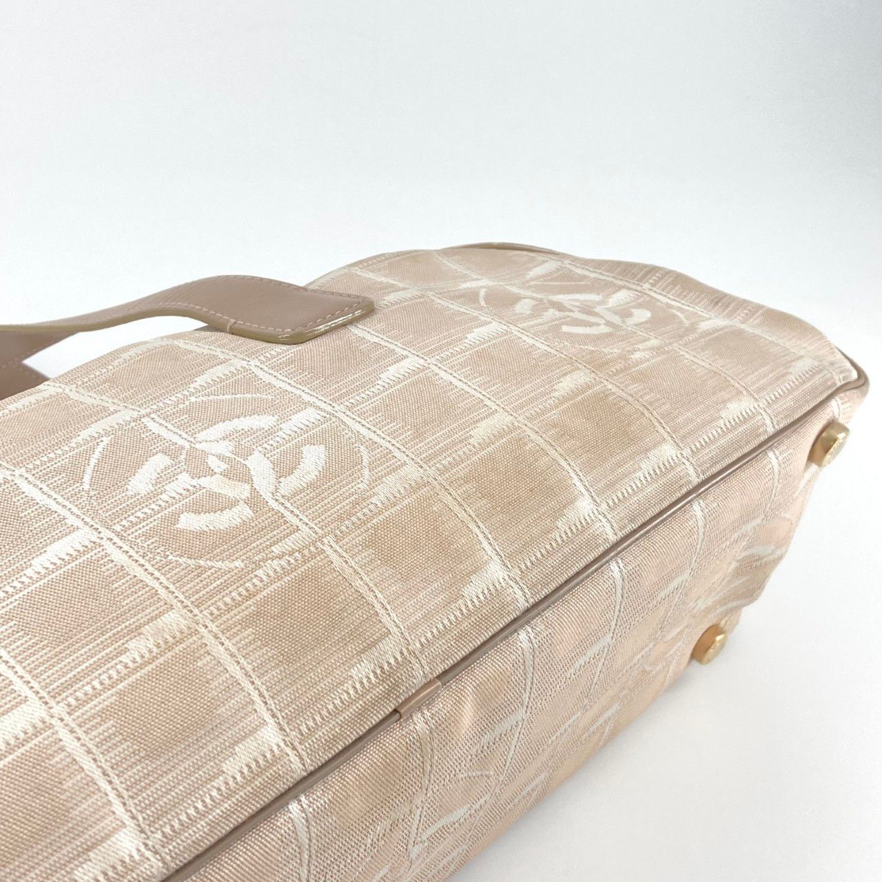 CHANEL（シャネル） ニュートラベルライン A15828 ボストンバッグ 