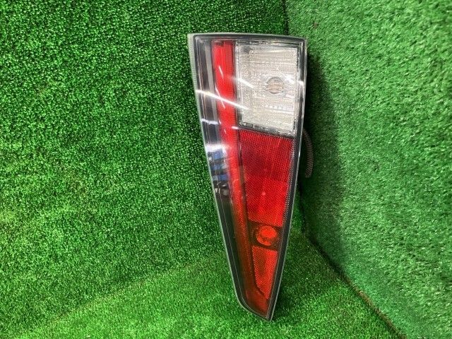 プリウス ZVW55 右テールランプ・テールライト Aプレミアム ツーリングセレクション イチコ 47-79 81581-47010 3T7